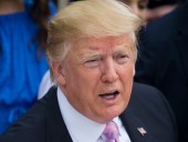 Трамп: слежка ФБР за моим предвыборным штабом более серьезная история, чем Уотергейт Трамп: слежка ФБР за моим предвыборным штабом более серьезная история, чем Уотергейт