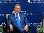 Тема Украины остается актуальной в отношениях США и РФ - Волкер Тема Украины остается актуальной в отношениях США и РФ - Волкер