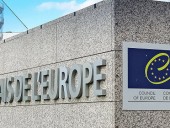 Совет Европы обвинил правительство Венгрии в нарушении прав людей и раздувании ксенофобии Совет Европы обвинил правительство Венгрии в нарушении прав людей и раздувании ксенофобии