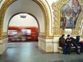 Авария в московском метро: сразу три поезда застряли в тоннеле