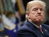 Конгрессмен обвинил Трампа в подстрекательстве Украины вмешательства в выборы в США Конгрессмен обвинил Трампа в подстрекательстве Украины вмешательства в выборы в США
