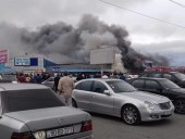 В торговом центре Баку произошел пожар, пострадали 7 человек