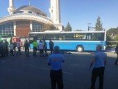 В результате наезда автобуса на остановку в Анкаре погибли по меньшей мере три человека В результате наезда автобуса на остановку в Анкаре погибли по меньшей мере три человека