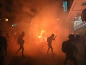 Протесты в Гонконге: полиция открыла стрельбу Протесты в Гонконге: полиция открыла стрельбу
