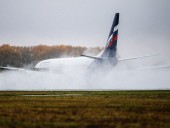 Самолет Аэрофлота совершил вынужденную посадку из-за смерти пассажира