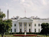 Второй свидетель по делу о разговоре Трампа с Зеленским говорил с главой разведки США Второй свидетель по делу о разговоре Трампа с Зеленским говорил с главой разведки США