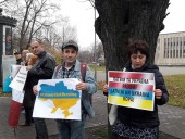 В Риге прошла акция в поддержку крымских татар и фигурантов дела Хизб ут-Тахрир В Риге прошла акция в поддержку крымских татар и фигурантов дела Хизб ут-Тахрир