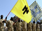 Конгрессмены требуют от Помпео внести Азов в список террористических организаций Конгрессмены требуют от Помпео внести Азов в список террористических организаций
