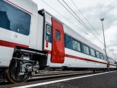 В Москву из Берлина прибыл пассажирский поезд с радиоактивным вагоном В Москву из Берлина прибыл пассажирский поезд с радиоактивным вагоном