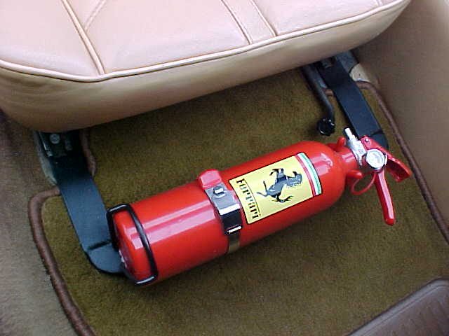 Огнетушитель автомобильный по выгодной цене Огнетушитель автомобильный по выгодной цене