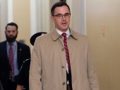 Советник из Белого дома дал показания в Конгрессе по разговору Трампа с Зеленским Советник из Белого дома дал показания в Конгрессе по разговору Трампа с Зеленским