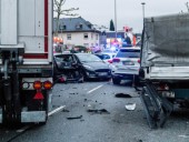В Германии перевернулся пассажирский автобус, пострадали более 30 человек В Германии перевернулся пассажирский автобус, пострадали более 30 человек