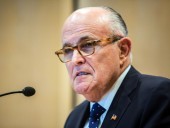 Прокуратура США расследует причастность Джулиани к возможному финансированию иностранных официальных лиц Прокуратура США расследует причастность Джулиани к возможному финансированию иностранных официальных лиц