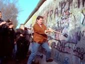 Сегодня 30-я годовщина падения Берлинской стены Сегодня 30-я годовщина падения Берлинской стены