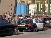 Во время стрельбы в калифорнийской школе погибли два человека Во время стрельбы в калифорнийской школе погибли два человека