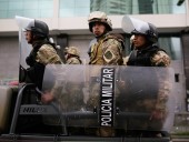 Полиция Боливии призвала Мексику выдать экс-министров, что находятся в ее посольстве Полиция Боливии призвала Мексику выдать экс-министров, что находятся в ее посольстве