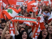 Во время протестов в Бейруте пострадали более 50 человек Во время протестов в Бейруте пострадали более 50 человек