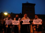 В Биркенау раввины устроили протест против католической церкви В Биркенау раввины устроили протест против католической церкви