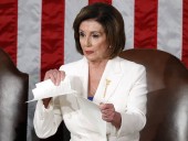 Пелоси после речи Трампа в Конгрессе США демонстративно разорвала текст его выступления Пелоси после речи Трампа в Конгрессе США демонстративно разорвала текст его выступления