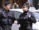 Полиция Италии провела обыски у биатлонистов российской сборной Полиция Италии провела обыски у биатлонистов российской сборной