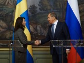 Лавров заявил, что Зеленский выполняет ряд договоренностей на Донбассе, несмотря на истерику неонацистов