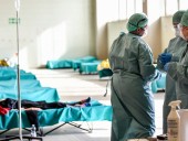 Эпидемия коронавируса от COVID-19 в Италии умерли уже 827 человек, 12 462 человек - инфицированы Эпидемия коронавируса от COVID-19 в Италии умерли уже 827 человек, 12 462 человек - инфицированы
