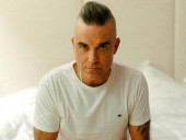 Звездное Коронаоке Робби Уильямс, Джастин Бибер и Джамала устраивают домашние концерты