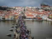 В Праге снова прошла многотысячная акция против премьера Бабиша В Праге снова прошла многотысячная акция против премьера Бабиша
