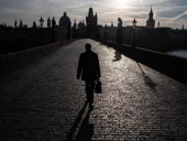 Из-за коронавируса правительство Чехии выделило отдельное время на закупки для пожилых людей Из-за коронавируса правительство Чехии выделило отдельное время на закупки для пожилых людей