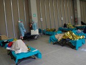 Пандемия COVID-19: жители городов Италии включают гимн из домов, врачи страны сравнивают состояние с войной Пандемия COVID-19: жители городов Италии включают гимн из домов, врачи страны сравнивают состояние с войной