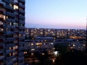 В Сербии начались вечерние домашние протесты против власти и президента В Сербии начались вечерние домашние протесты против власти и президента