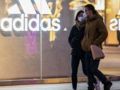 Adidas просит у госбанка Германии кредит в 1-2 млрд евро