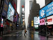 Более половины американцев обеспокоены преждевременным открытием экономики - опрос
