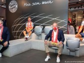 Мюнхенский ФК Бавария в сутки продал 100 тыс. масок с символикой клуба Мюнхенский ФК Бавария в сутки продал 100 тыс. масок с символикой клуба