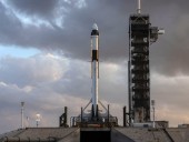 NASA отложило запуск первого частного пилотируемого корабля в космос NASA отложило запуск первого частного пилотируемого корабля в космос