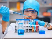 В США одобрили испытания терапии стволовыми клетками пациентов с COVID-19 В США одобрили испытания терапии стволовыми клетками пациентов с COVID-19