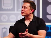 Tesla открывает завод в Калифорнии без разрешения властей Tesla открывает завод в Калифорнии без разрешения властей