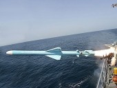 В Иране во время учений случайно запустили ракету по своему кораблю В Иране во время учений случайно запустили ракету по своему кораблю