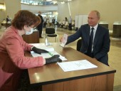 Индия решила также поздравить Кремль с успехом на голосовании о поправках в конституцию РФ Индия решила также поздравить Кремль с успехом на голосовании о поправках в конституцию РФ