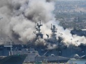 Пожар на военном корабле в США: более 20 пострадавших Пожар на военном корабле в США: более 20 пострадавших