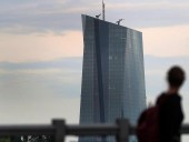Европейский центральный банк показал обновленные банкноты евро Европейский центральный банк показал обновленные банкноты евро