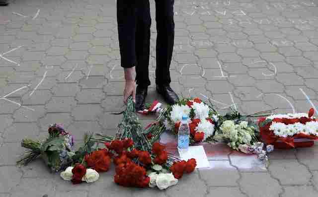 Послы стран ЕС в Беларуси возложили цветы на месте гибели участника протеста Послы стран ЕС в Беларуси возложили цветы на месте гибели участника протеста