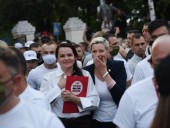 Протесты в Беларуси: глава МИД Канады провел разговор с Тихановской Протесты в Беларуси: глава МИД Канады провел разговор с Тихановской
