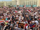 На площади Независимости в Минске на митинг собралось более 100 тыс. человек На площади Независимости в Минске на митинг собралось более 100 тыс. человек