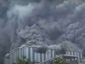 В Китае на заводе Huawei во время пожара погибли люди В Китае на заводе Huawei во время пожара погибли люди