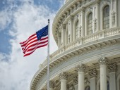 В США конгрессмены-демократы представили пакет финансовой помощи на 2,2 трлн долларов В США конгрессмены-демократы представили пакет финансовой помощи на 2,2 трлн долларов