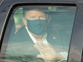 Трамп покинул военный госпиталь, чтобы удивить сторонников Трамп покинул военный госпиталь, чтобы удивить сторонников