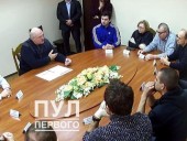 Беларусь: двух политзаключенных отпустили из СИЗО после встречи с Лукашенко Беларусь: двух политзаключенных отпустили из СИЗО после встречи с Лукашенко