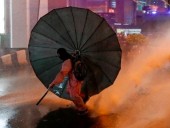Протесты в Таиланде: на улицы вышли более 20 тыс. человек, требуют отставки премьера Протесты в Таиланде: на улицы вышли более 20 тыс. человек, требуют отставки премьера