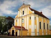 В Беларуси за молитву перед костелом осудили польскую активистку В Беларуси за молитву перед костелом осудили польскую активистку